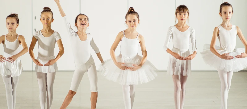 Ballet Clássico (06 a 07 anos | Terça e Quinta | 15h às 16h)