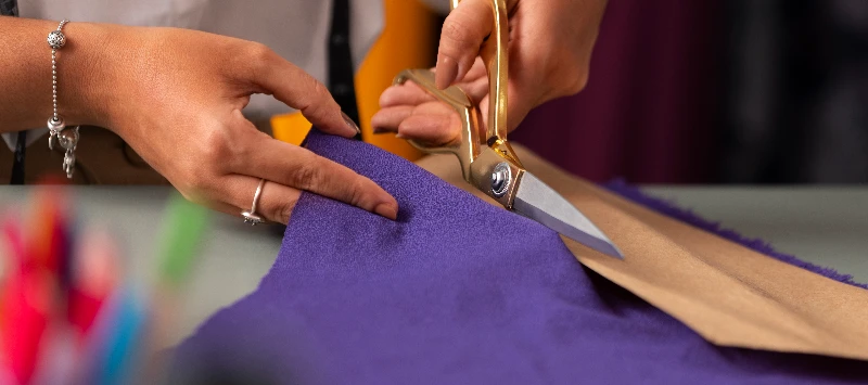 Oficina de Vestido de Malha com Peitilho - Estilo Gola Polo (Segunda e Quarta | 18h às 20h30 | A partir de 15 anos)