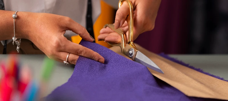 Oficina de Conjunto Saia Transpassada + Blusa (Segunda e Quarta | 13h30 às 16h15 | A partir de 15 anos)
